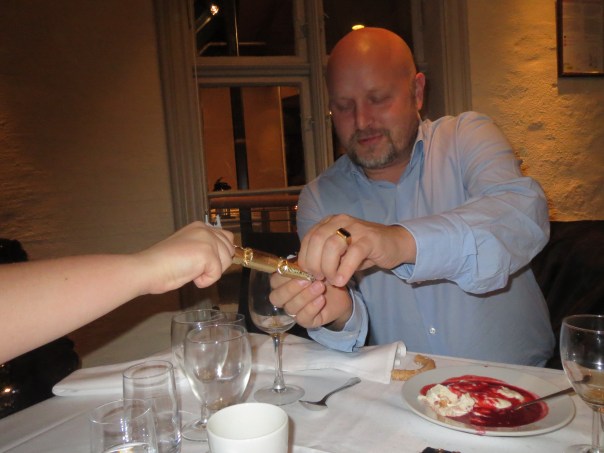 Jan-Arne goes crackers.